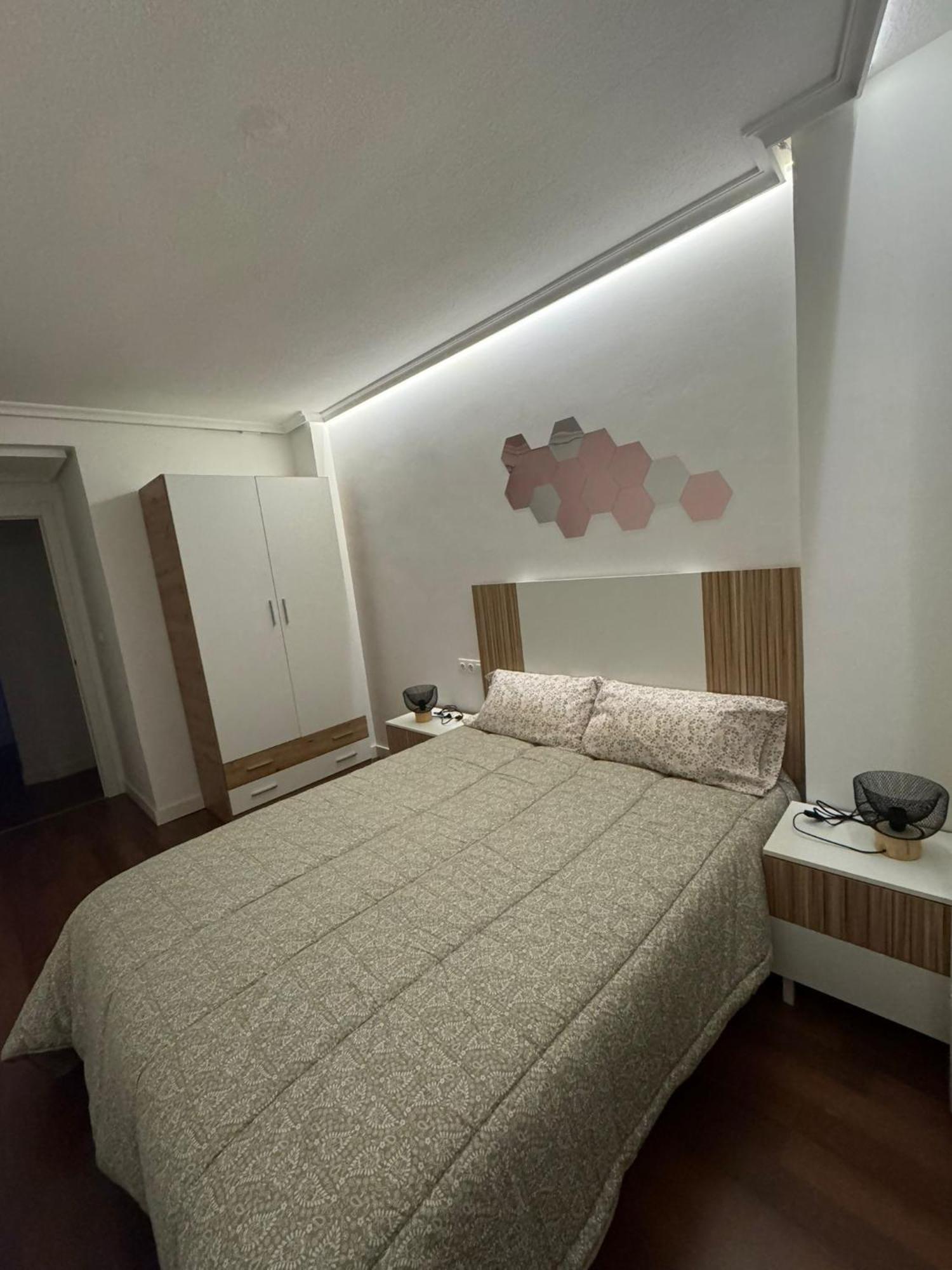 Apartamento Turistico Plaza Del Ayuntamiento Daire Ponferrada Dış mekan fotoğraf