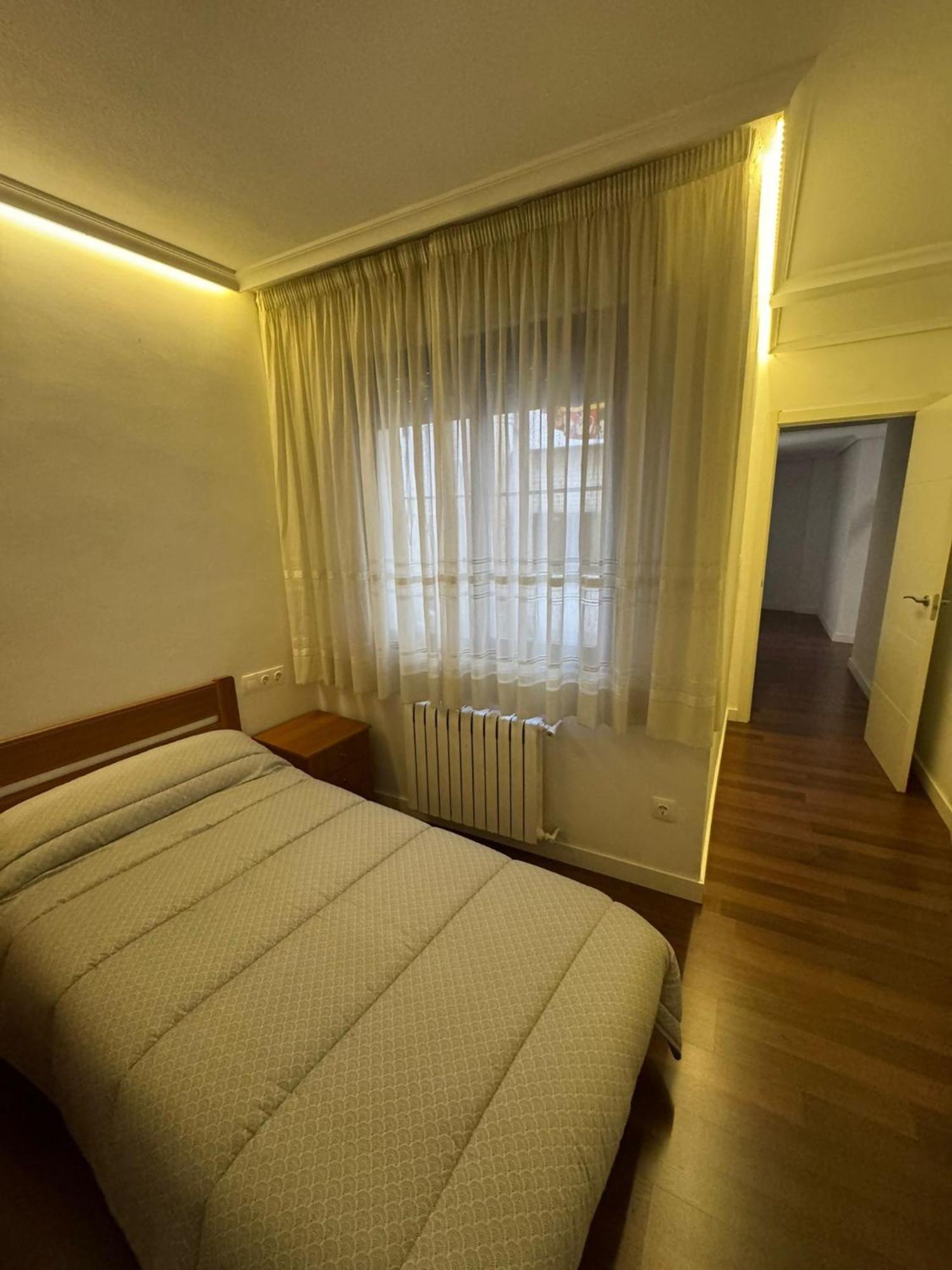 Apartamento Turistico Plaza Del Ayuntamiento Daire Ponferrada Dış mekan fotoğraf