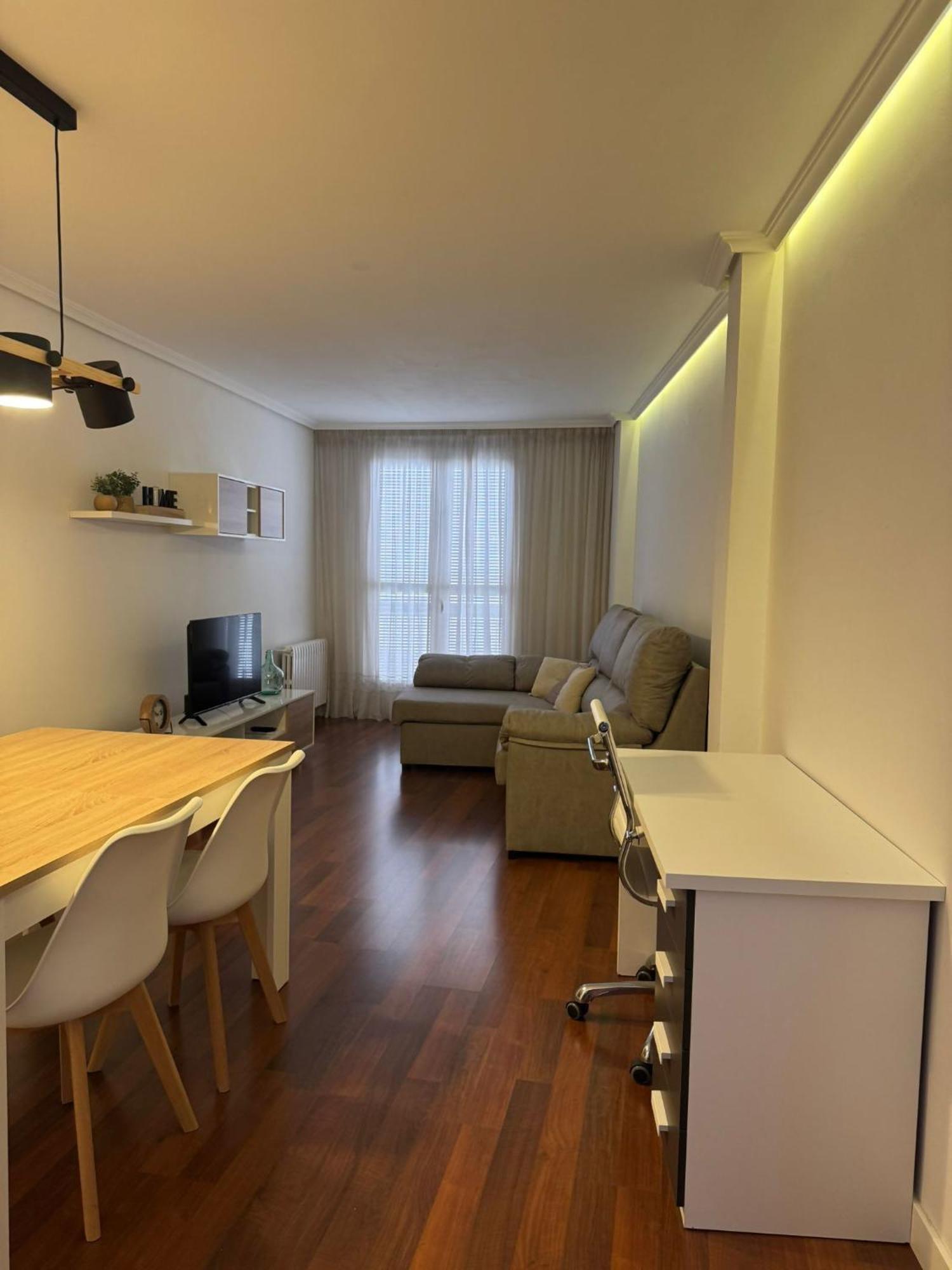 Apartamento Turistico Plaza Del Ayuntamiento Daire Ponferrada Dış mekan fotoğraf